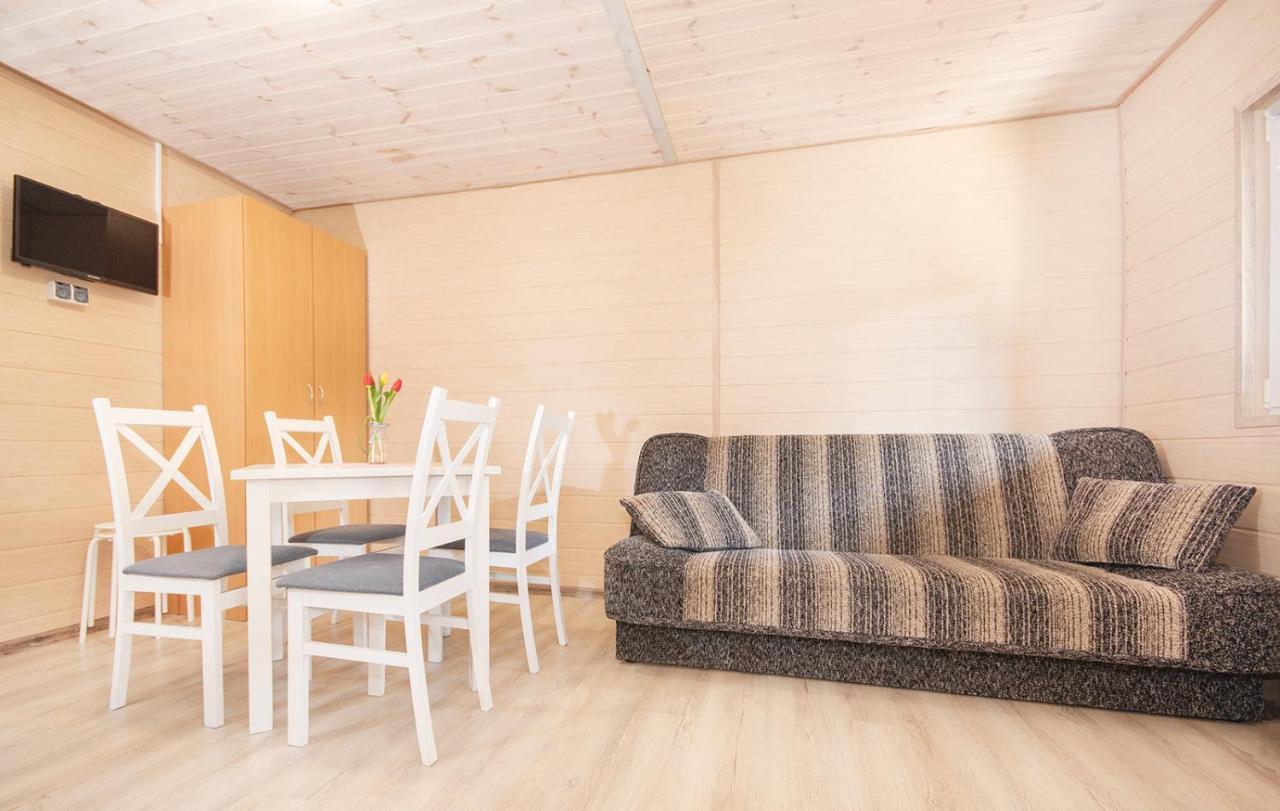 Przyjazna Osada - Domki I Apartamenty Ujście-Darłowskie Екстериор снимка