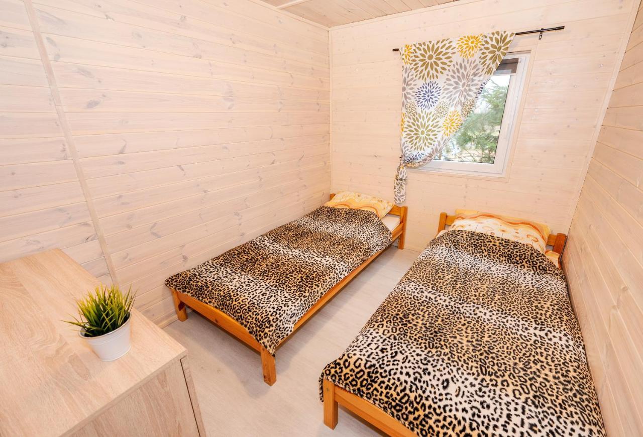 Przyjazna Osada - Domki I Apartamenty Ujście-Darłowskie Екстериор снимка